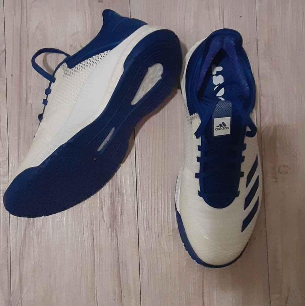 Sneakers - Picture 2 of 3